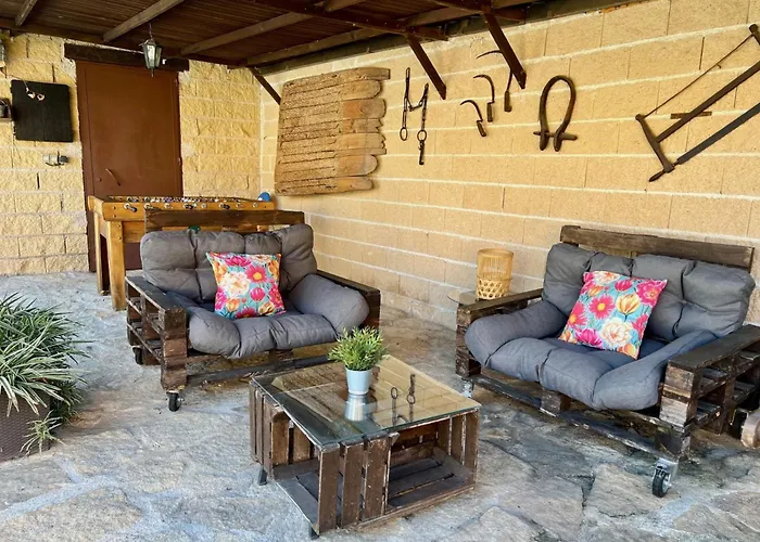 La Casita De La Aduana * Candeleda